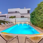 Carlotta Appartement *