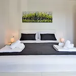Carlotta Appartement *