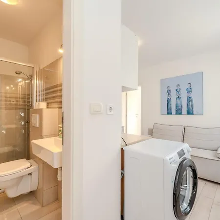 Carlotta Apartament Zadar