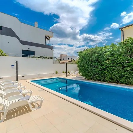 Carlotta Apartament Zadar