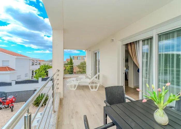 Carlotta Apartman Zadar